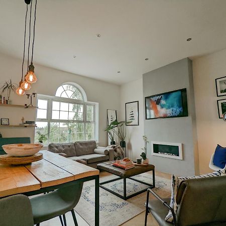 Spacious, Mid-Century 1 Bedroom Apartment Quedgeley Exterior foto