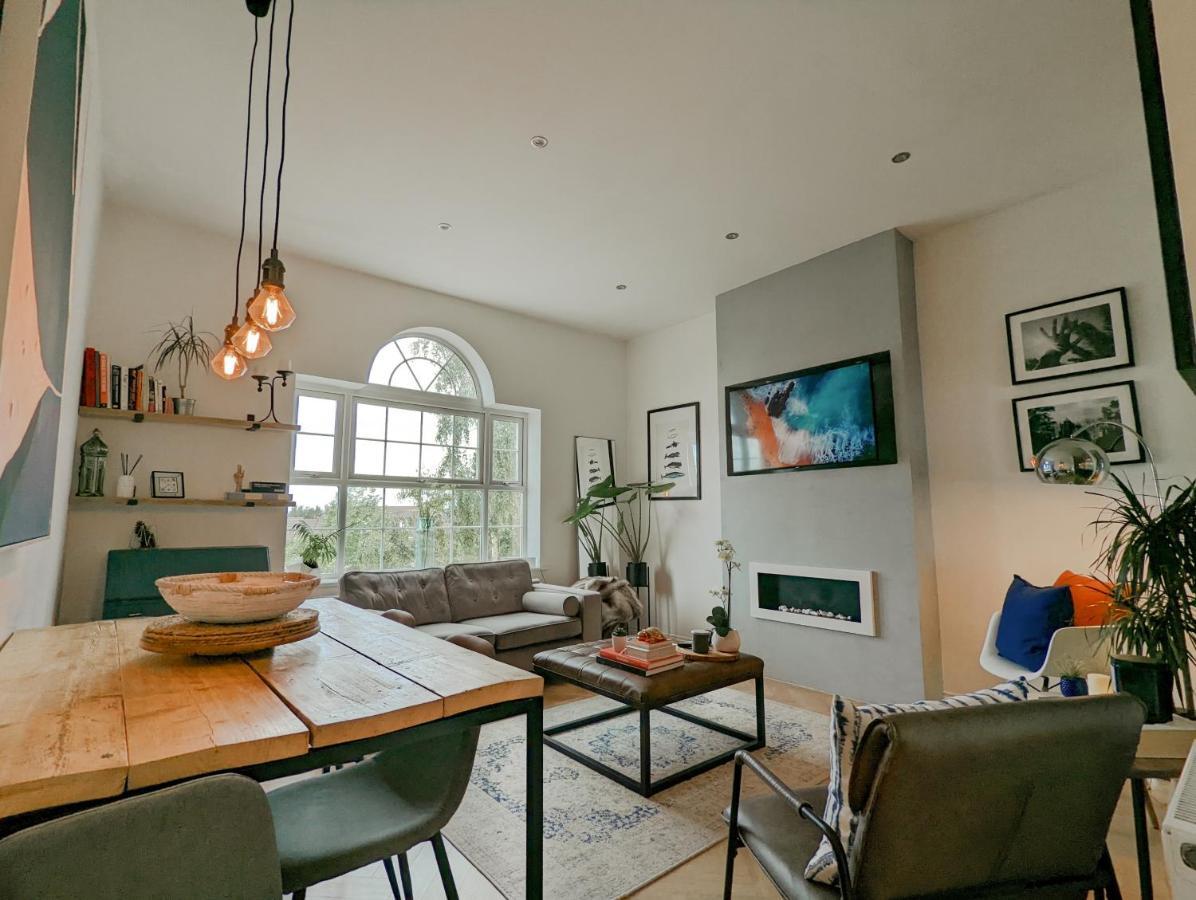 Spacious, Mid-Century 1 Bedroom Apartment Quedgeley Exterior foto