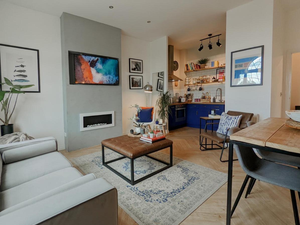 Spacious, Mid-Century 1 Bedroom Apartment Quedgeley Exterior foto
